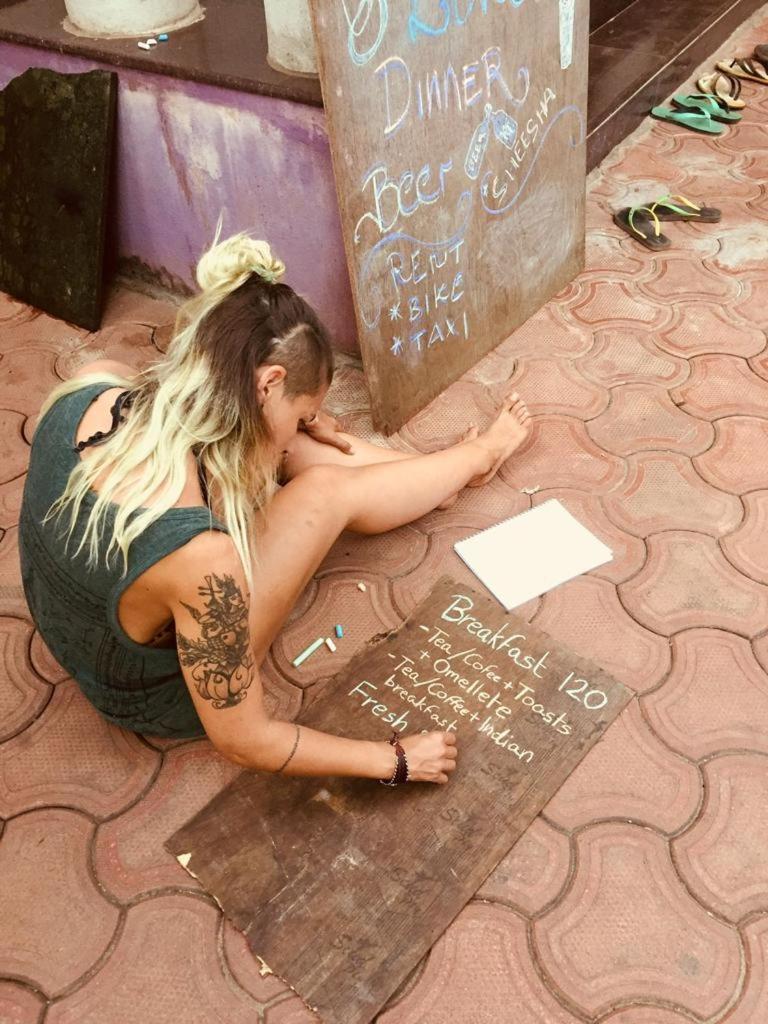 The Peace Hostel - Arambol, Goa Buitenkant foto