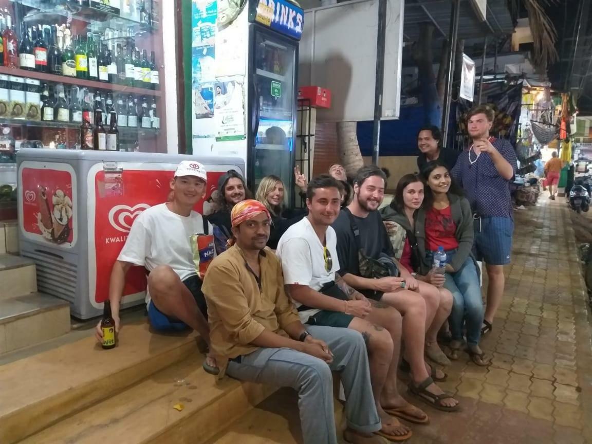 The Peace Hostel - Arambol, Goa Buitenkant foto